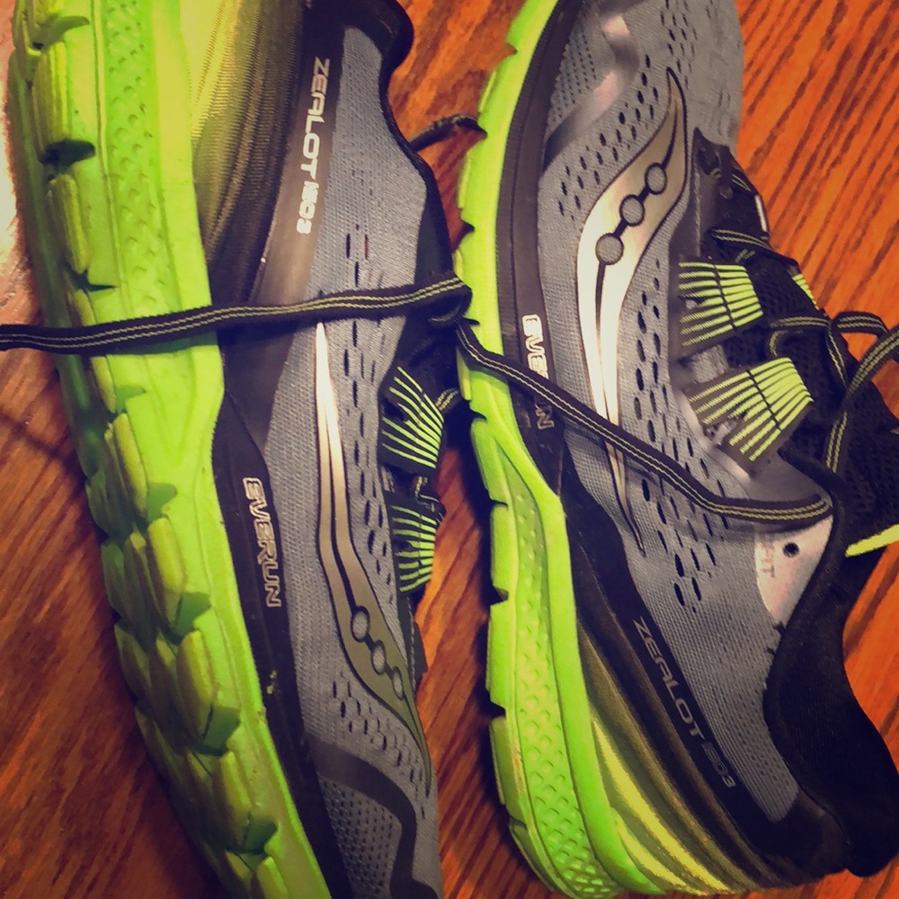 Saucony Running Shoea